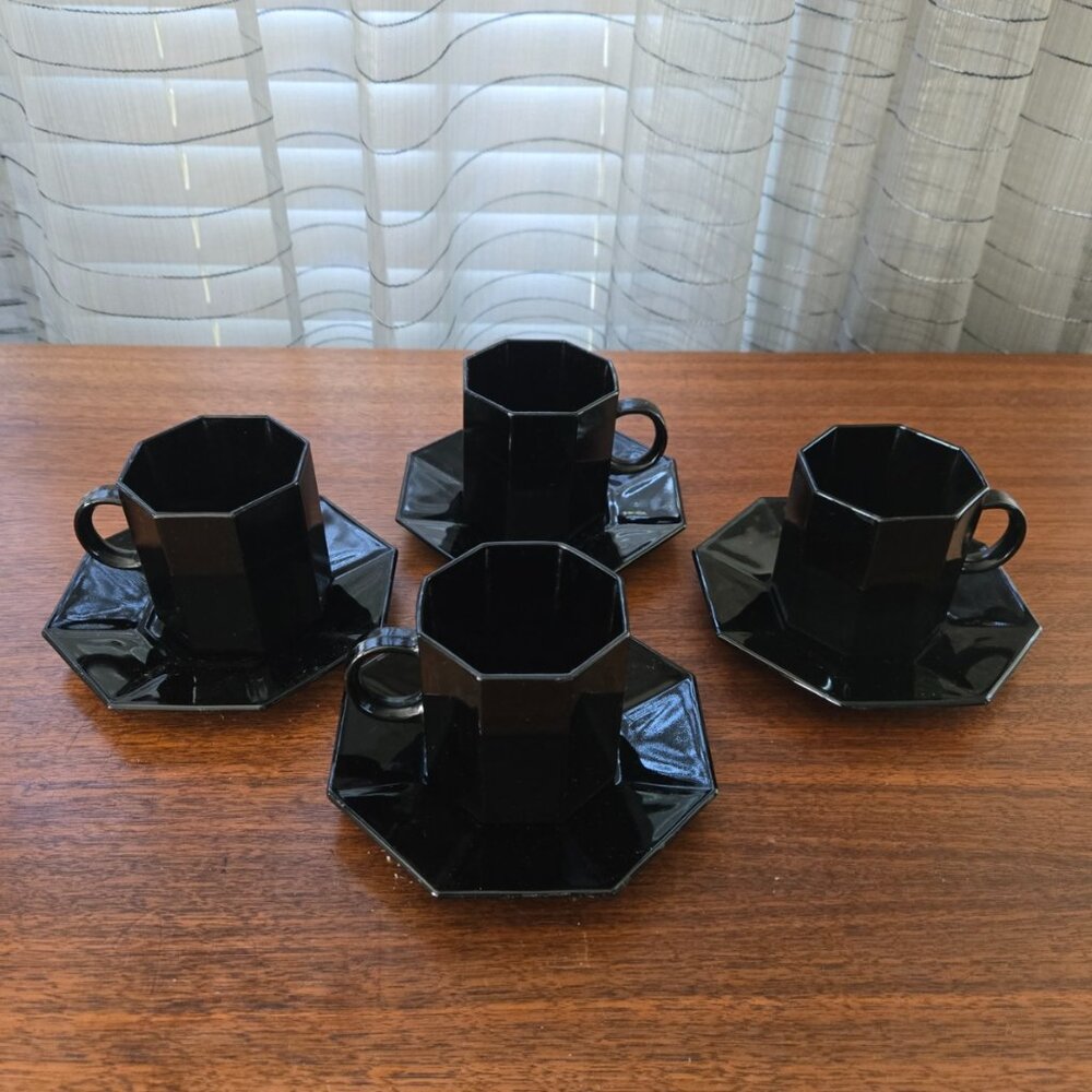 VTG Black Arcoroc Octime France 4 Cups 4 Saucers Tempered Glass